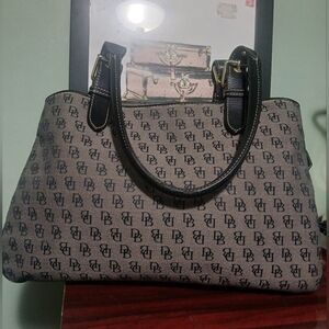 EUC Dooney & Bourke Denim Satchel